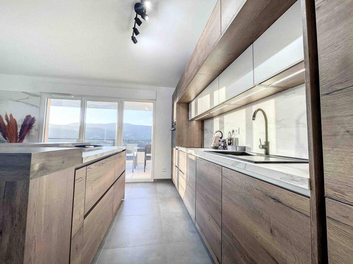 Appartement Central Avec Tres Jolie Vue Ajaccio  Exteriör bild