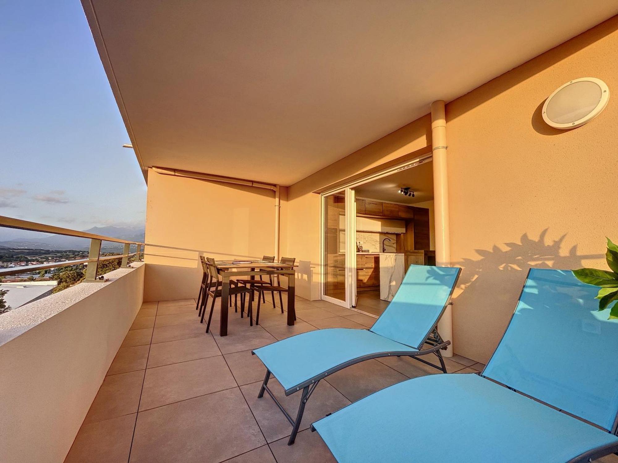 Appartement Central Avec Tres Jolie Vue Ajaccio  Exteriör bild